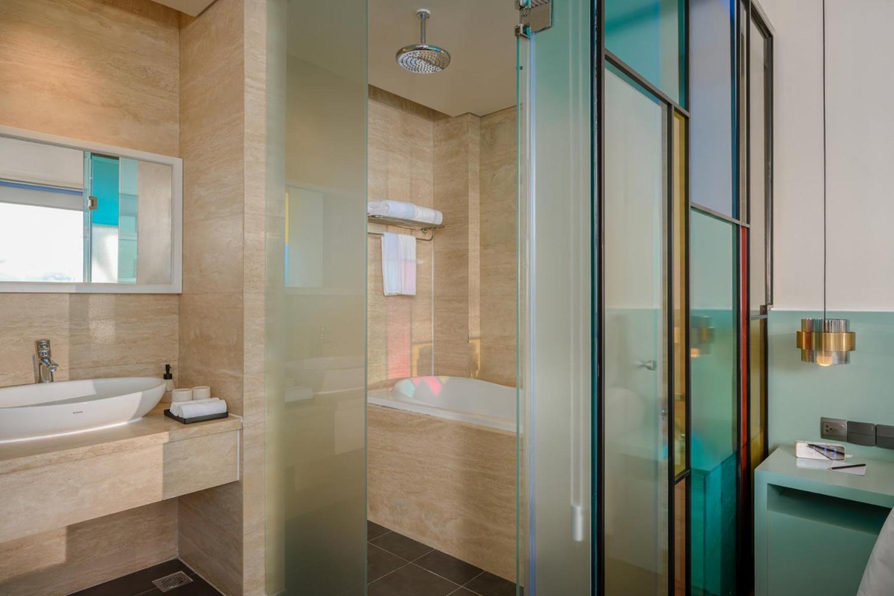 M Village Hotel Tao Dan Park Хошимин Екстериор снимка