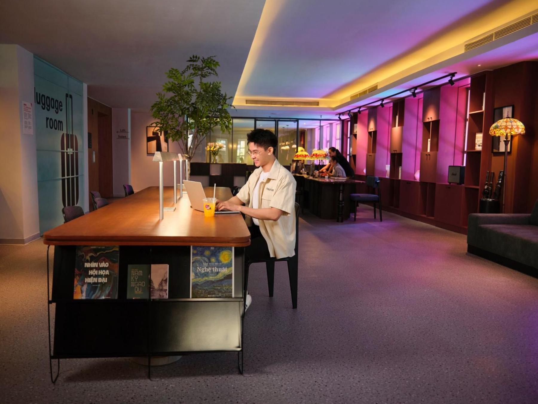M Village Hotel Tao Dan Park Хошимин Екстериор снимка